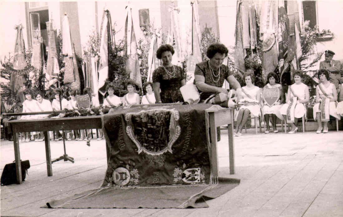 Gesangsverein Oberschützen 1962 -Fahnenweihe