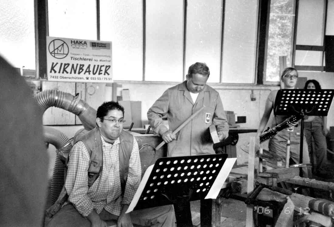 Dorf voll Musik, "Konzert" in der Tischlerei Kirnbauer