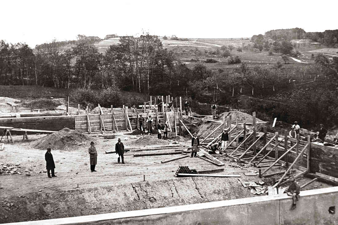 Aushub und Bau des Oberschützer Schwimmbades 1930