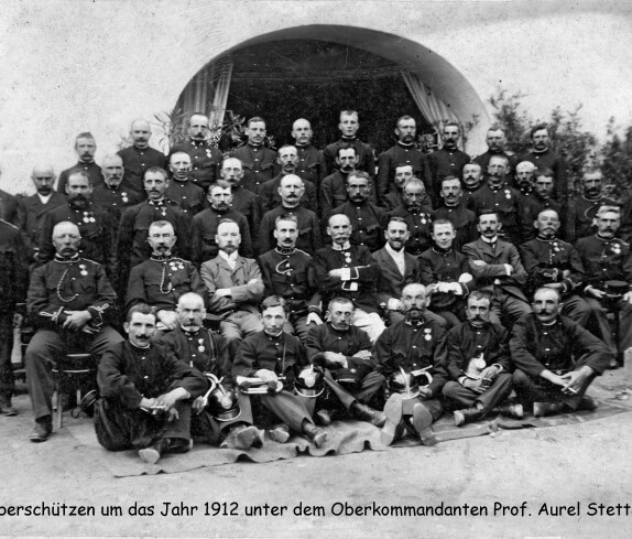 FF Oberschützen um das Jahr 1912 unter Oberkdt. Prof. Aurel Stettner