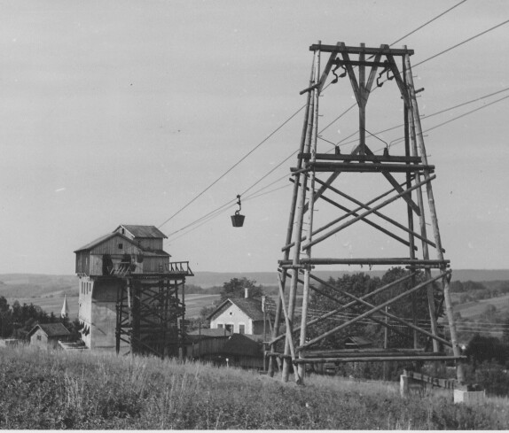 Seilbahn für Kohletransport vom Bergwerk Tauchen bis zur Verladestation am Bahnhof Oberschützen