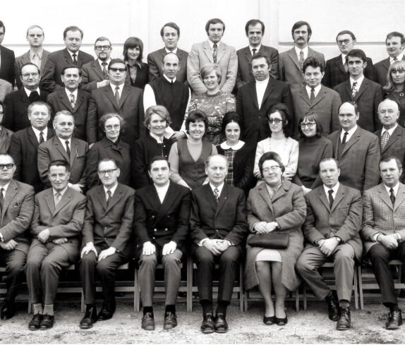 Direktor Hans Werthner mit Lehrkörper des BRG Oberschützen 1972