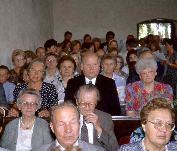 Besucher der Kirchweihfeier  1993