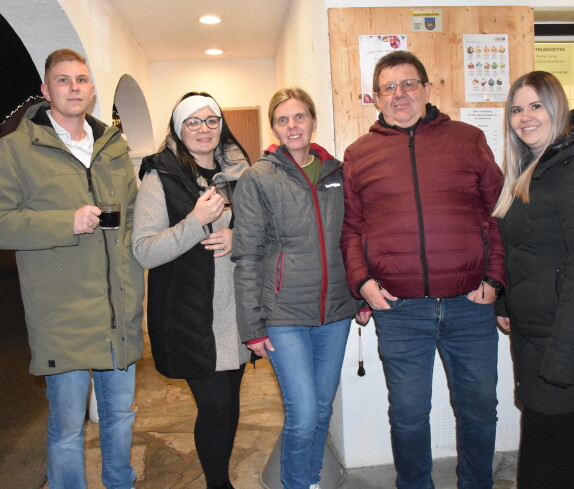 Kesselwurst & Glühwein beim Imbiss