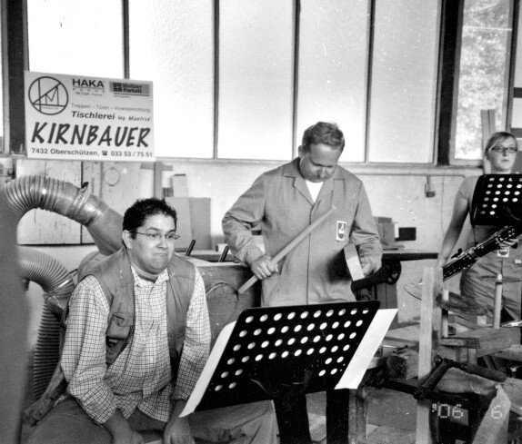 Dorf voll Musik, "Konzert" in der Tischlerei Kirnbauer